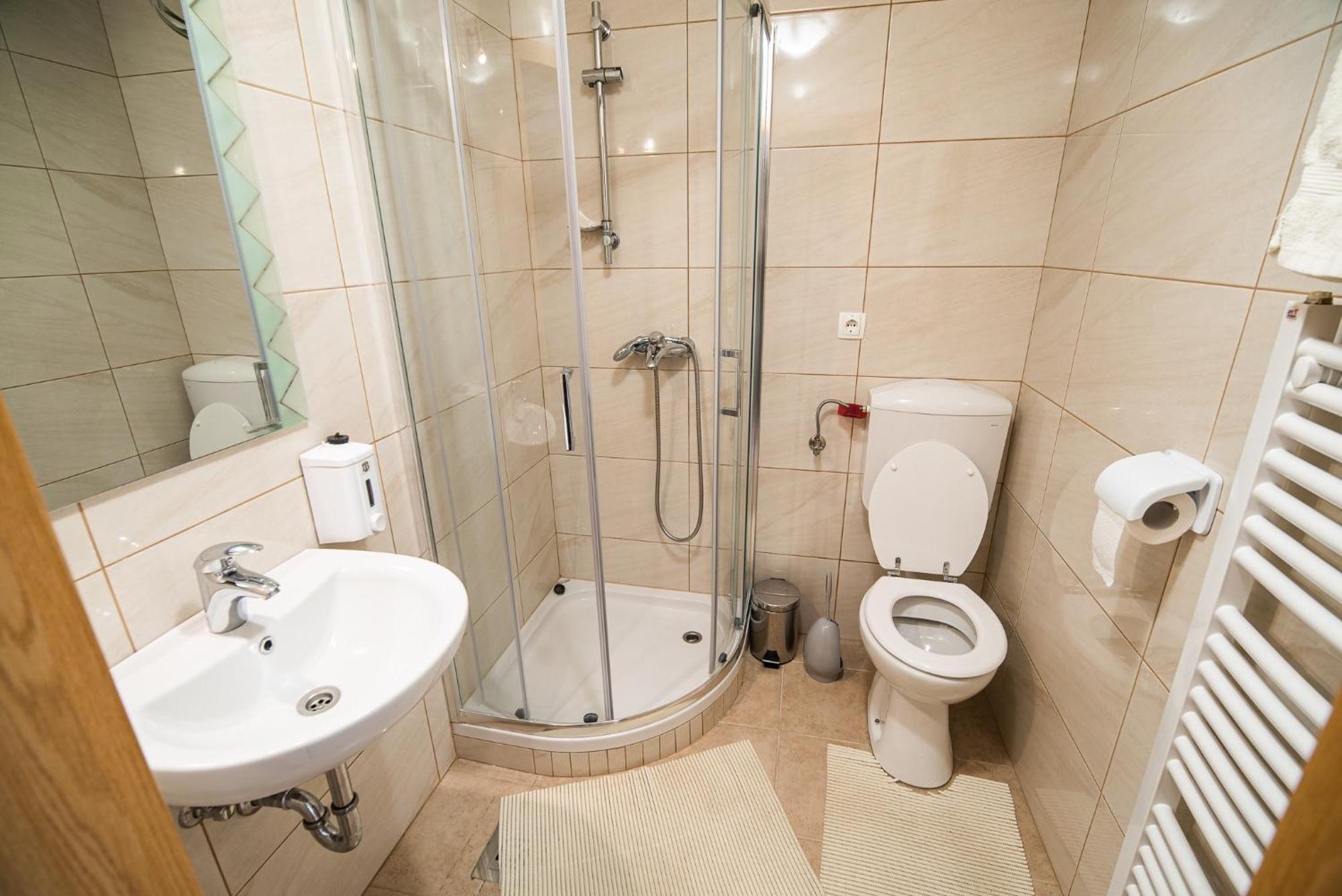 Rooms At Trimcek Sevnica Стая снимка
